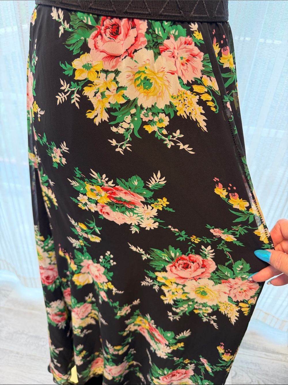 LuLaRoe Black Maxi Skirt with Pink and Green Floral Print - Picture 4 of 5